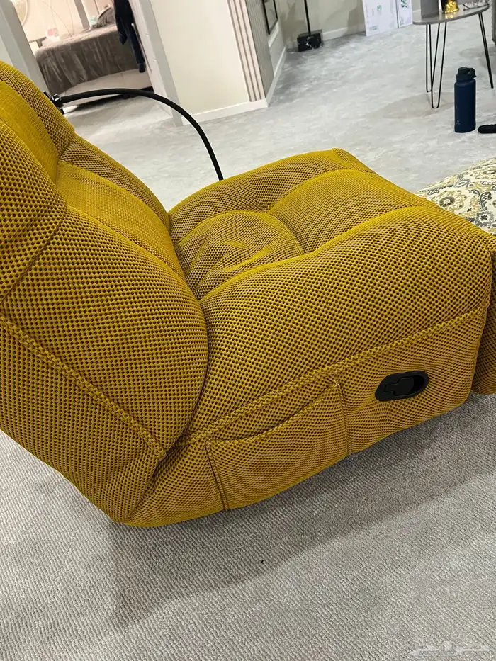 كرسي استرخاء هزاز دوار قابل للتمدد للخلف مع حامل جوال 3