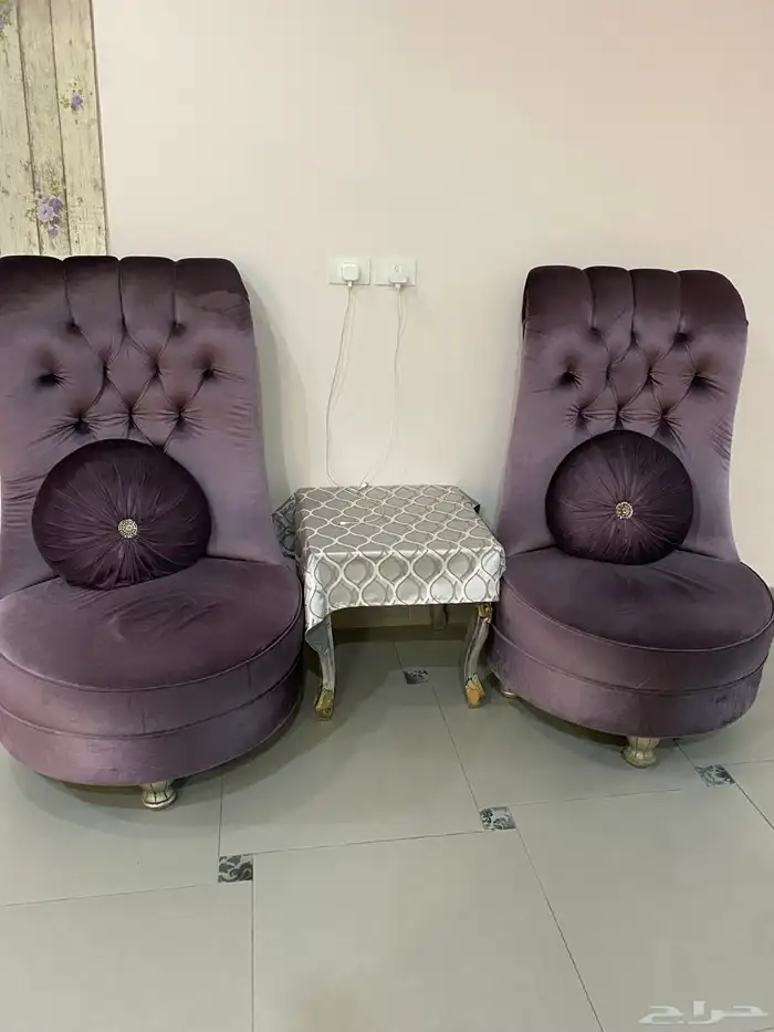 طقم كنب مع طاولات 3