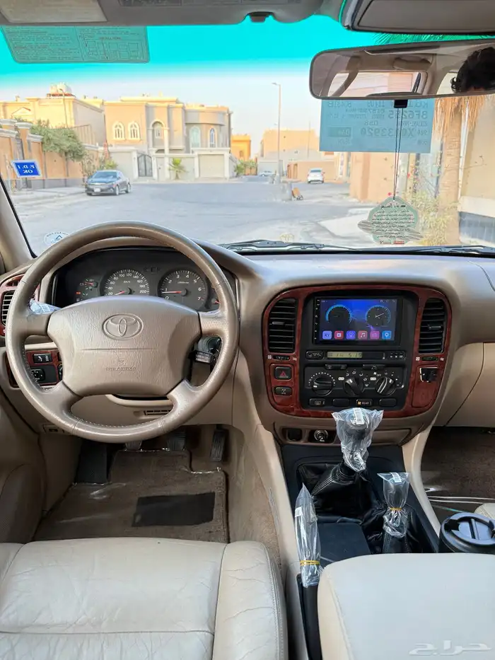 لاندكروزر VXR قير عادي اساس فل سبير علاق ( وكالة ) 39