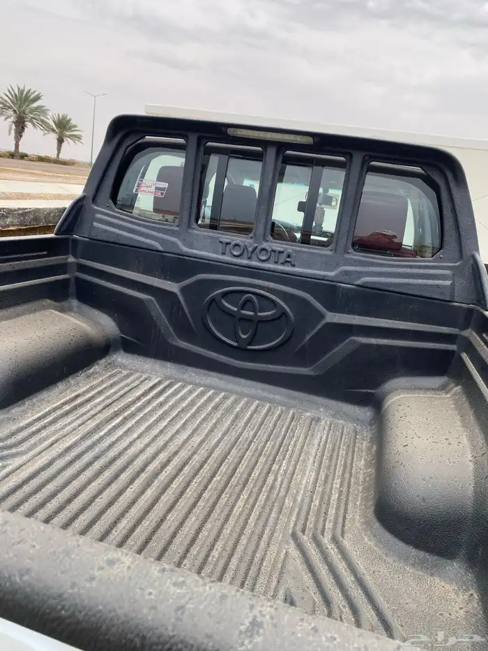 هايلوكس 2018وكاله فل كامل سعودي مخزنه ممشى 53الف بدووون دبل 47