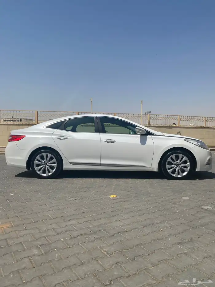 ازيرا 2014 فل كامل نضيف جدا 8