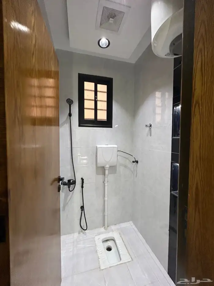 للبيع شقق علويه نظام ادوار مع سطح خاص حي دره الموسى 7