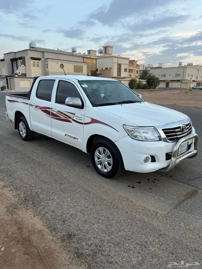 هايلوكس 2015 نظيفه 0