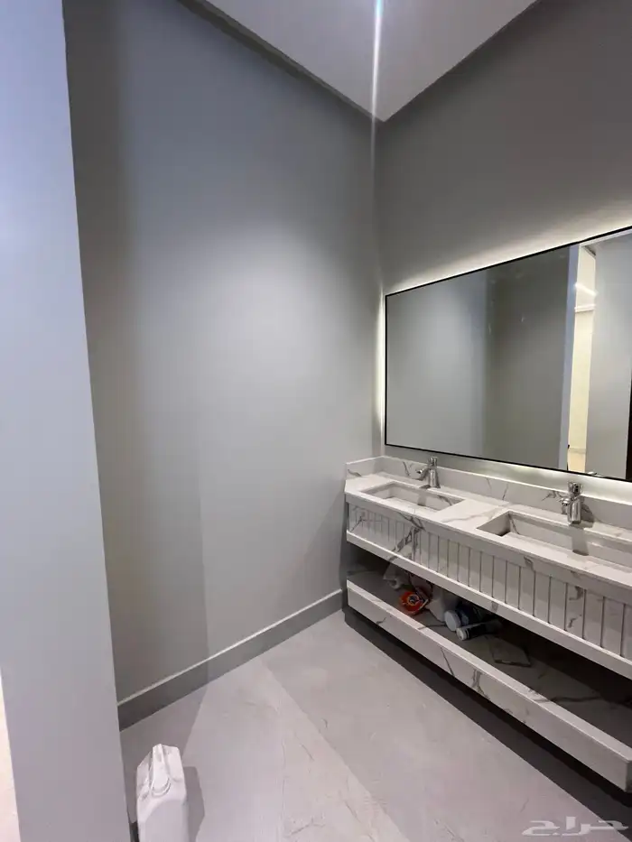 للبيع شقه ارضيه الشفا 3