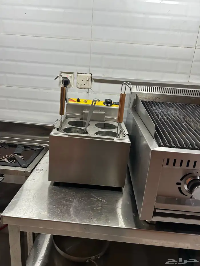 مطعم للتقبيل او بيع المعدات 4