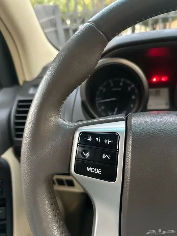 تويوتا برادو TXL موديل 2015 سعودي 6 سلندر 25