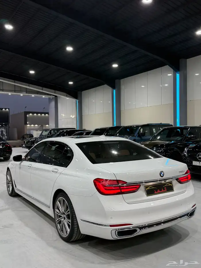 BMW قمة النظافه ممشى قليل 2017 8