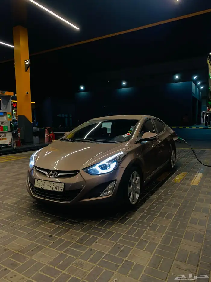 Hyundai Elantra 2012 4