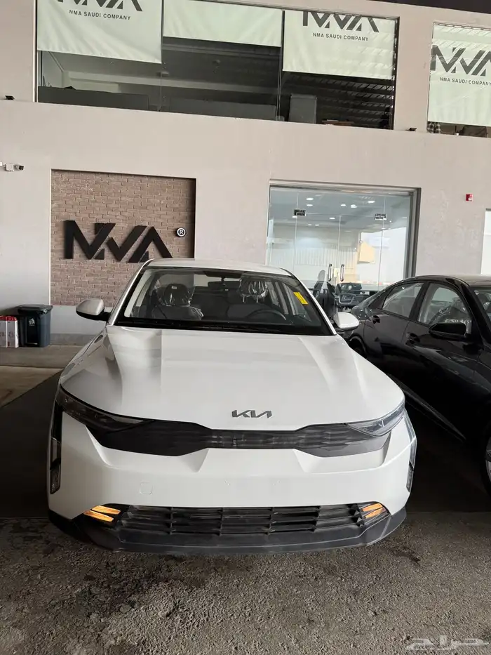 كيا ثري موديل 25 عروض نهايه العام لسعر الكاش والتقسيط 0