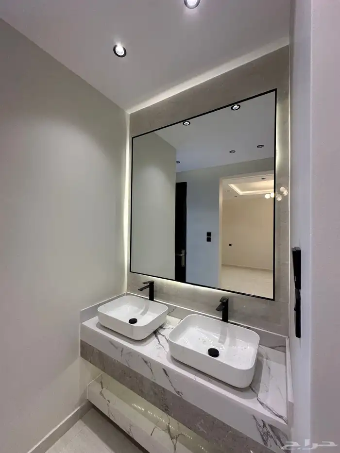 للبيع شقه ارضيه بحى النهضه احد رفيده 4