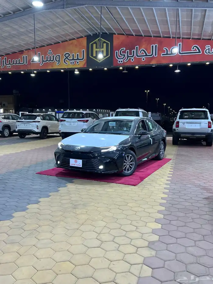 تويوتا   كامري E استاندر بنزين 2025 جديد سعودي 109.250 شامل 0