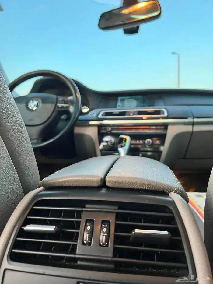 بي ام دبليو 730 نظيف جدا 24