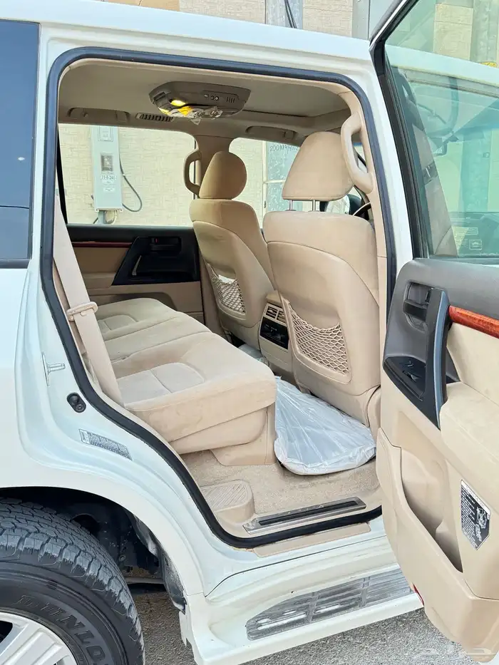 لاندكروزر 4