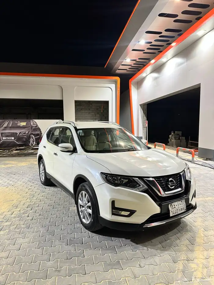 اكس تريل 2022 2