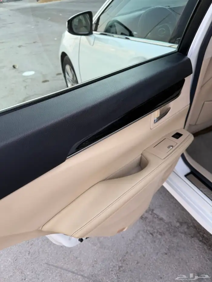 لكزس ES250 للبيع 6