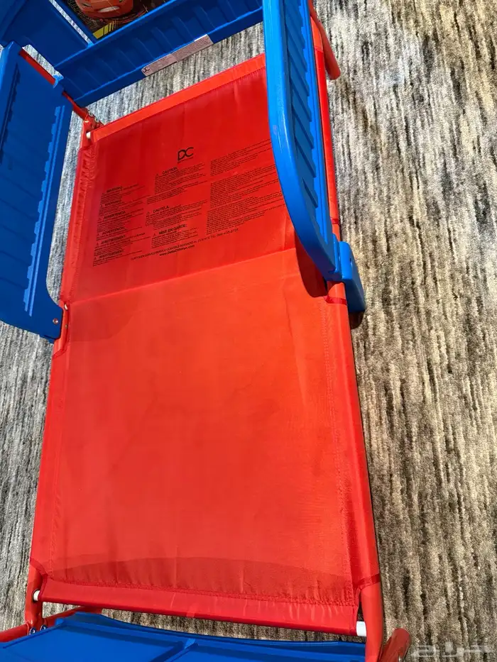 سرير طفل شبه جديد يفك ويركب ماركه دلتا تقريبا 132سم في 70 5