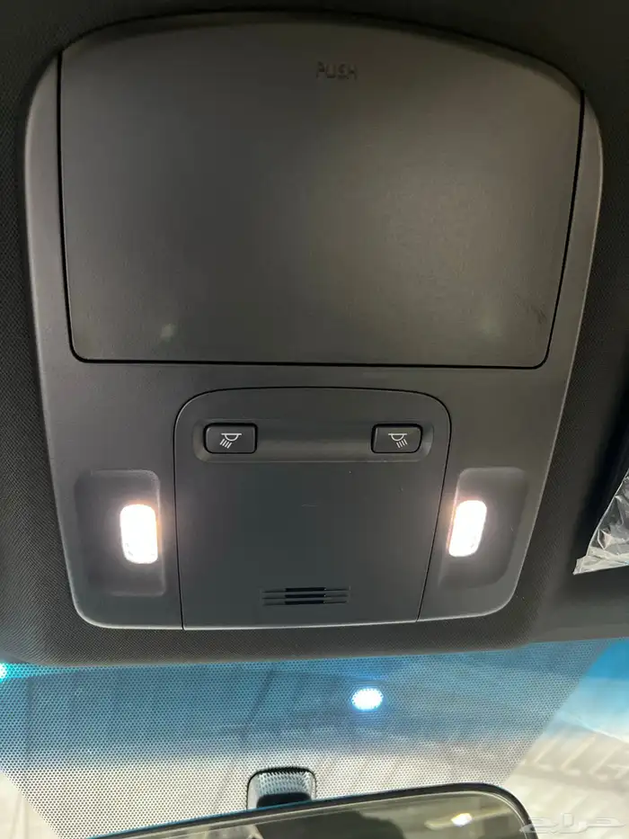 تويوتا   كامري E استاندر بنزين 2025 جديد سعودي 109.250 شامل 18