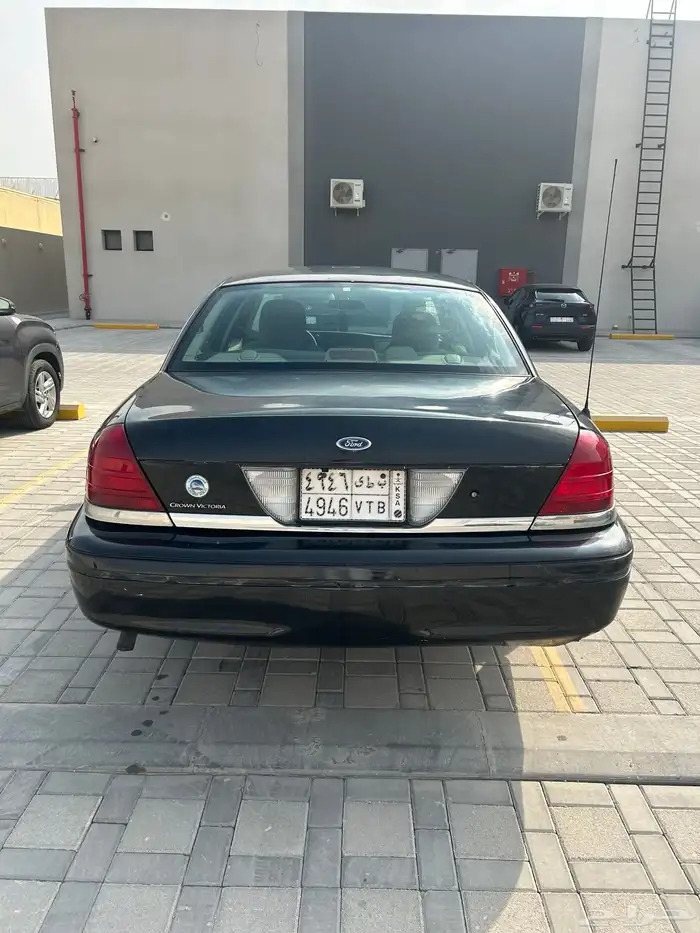 فورد كروان فكتوريا موديل 2005 2