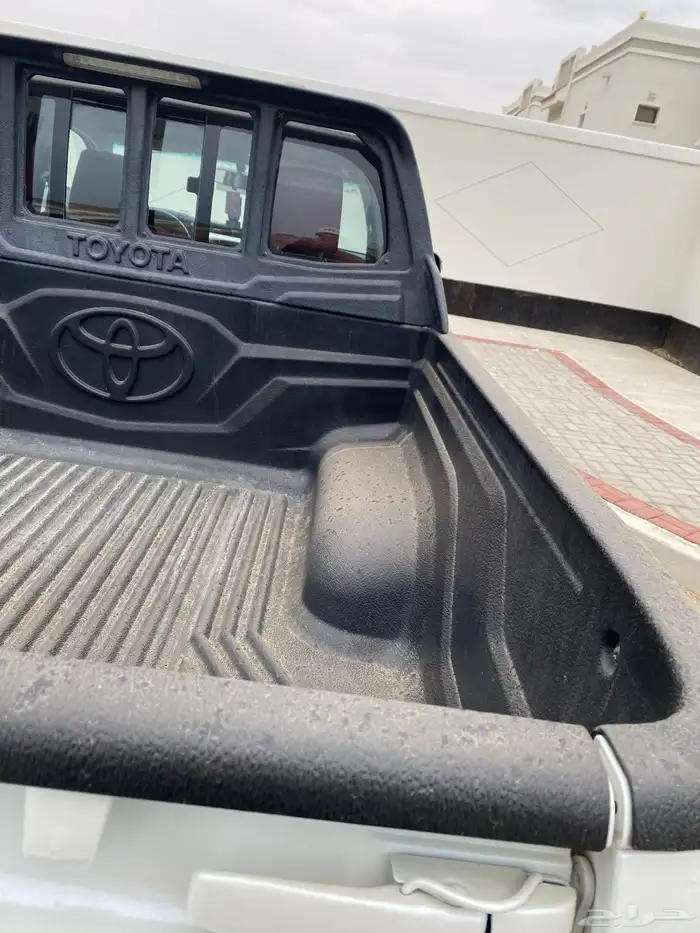 هايلوكس 2018وكاله فل كامل سعودي مخزنه ممشى 53الف بدووون دبل 49