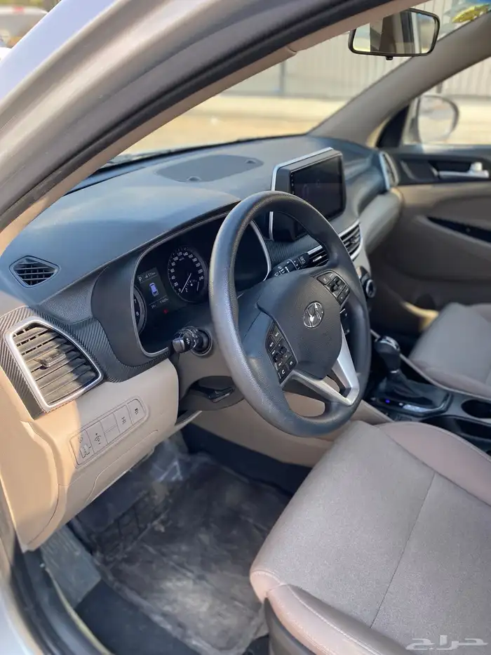 توسان دبل بنزين مخزن 12