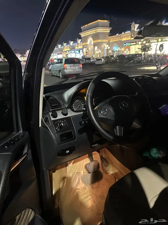 مرسيدس فيانو معدل مايباخ موديل 2015 8