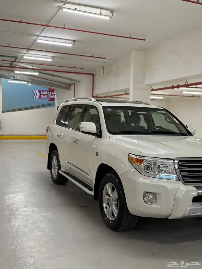 لاندكروزر موديل 2015 8