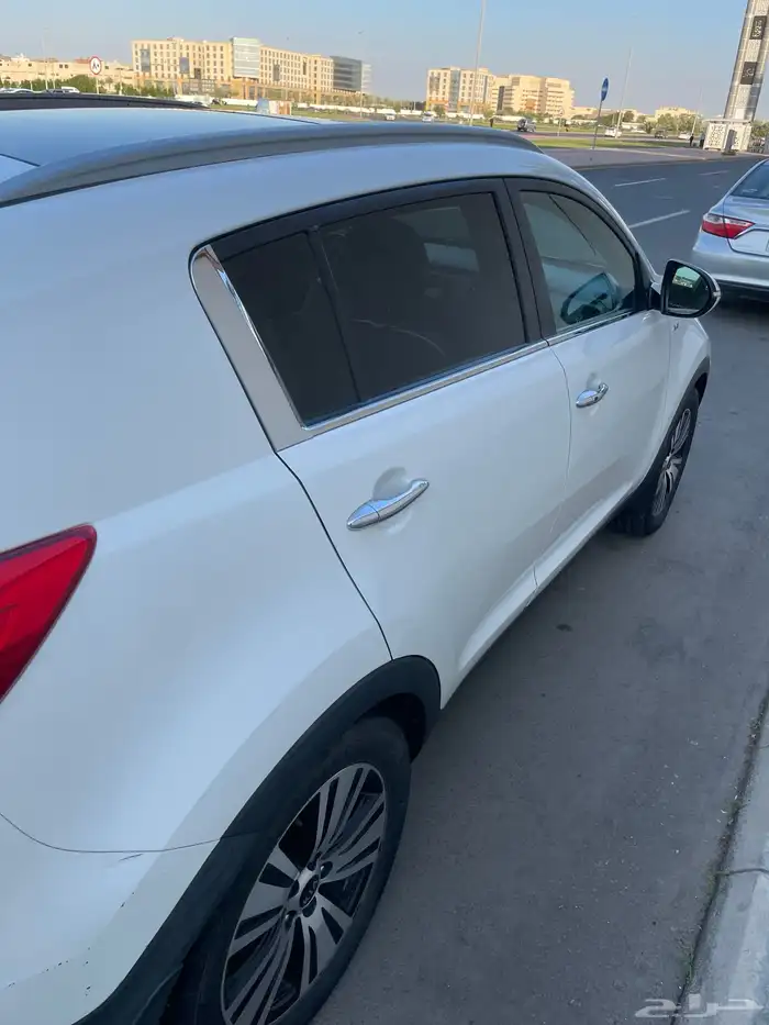 للبيع كيا اسبواتاج 13