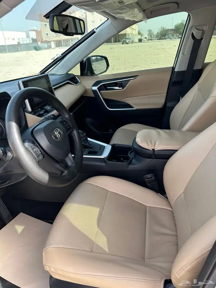 راف فور xlt 2023 4