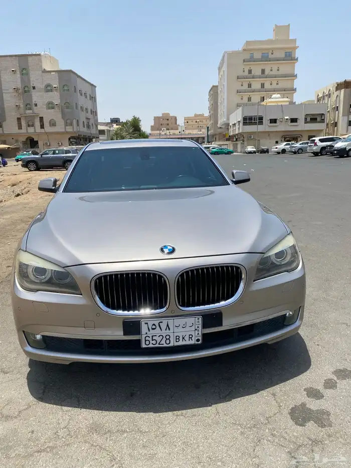 بي ام دبليو 2010 الفئة السابعة 5