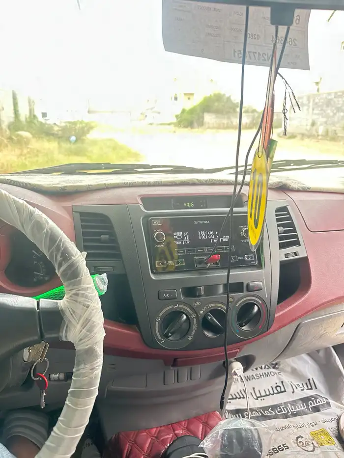 هايلوكس 2010 GL شد بلد يحمل لوحه مكرر 10