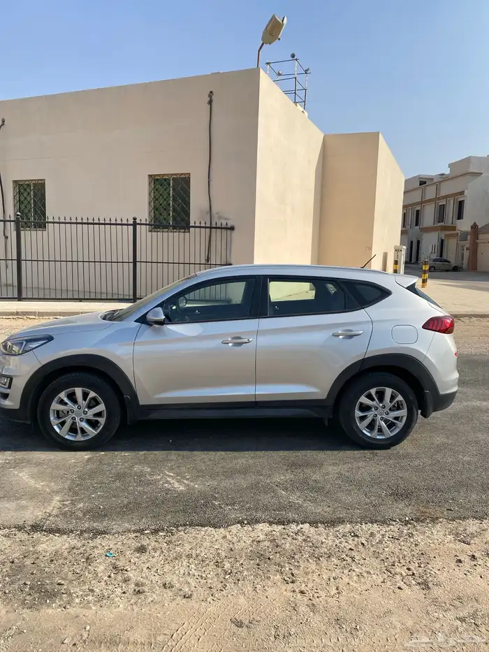 توسان دبل بنزين مخزن 2