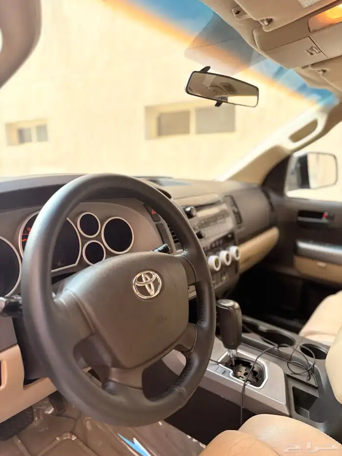 للبيع تويوتا سيكويا 2010 استاندر 10