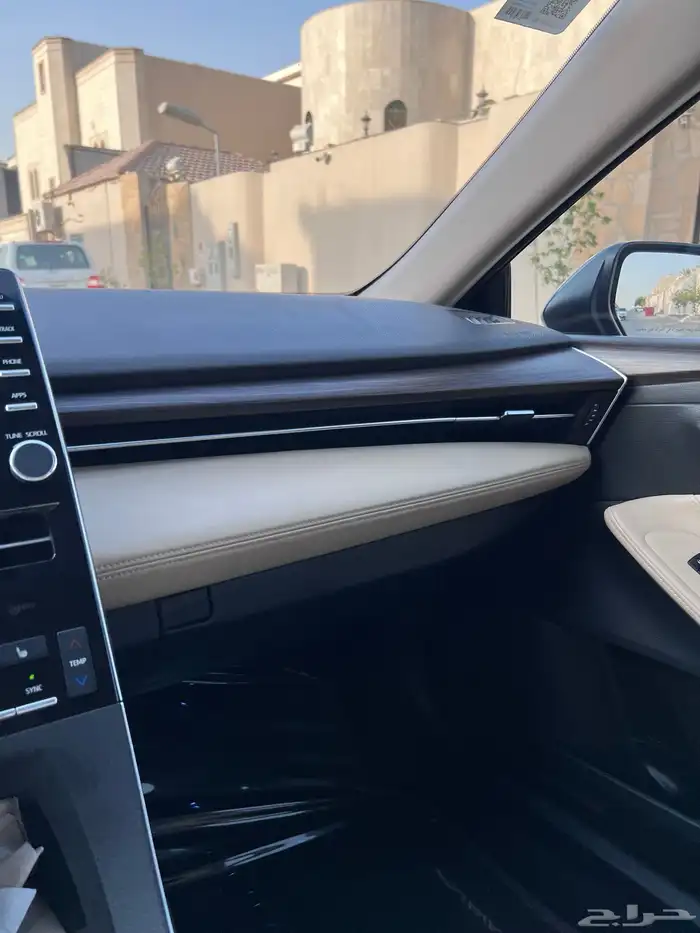 افالون 2021 XLE عبداللطيف جميل سعودي 10