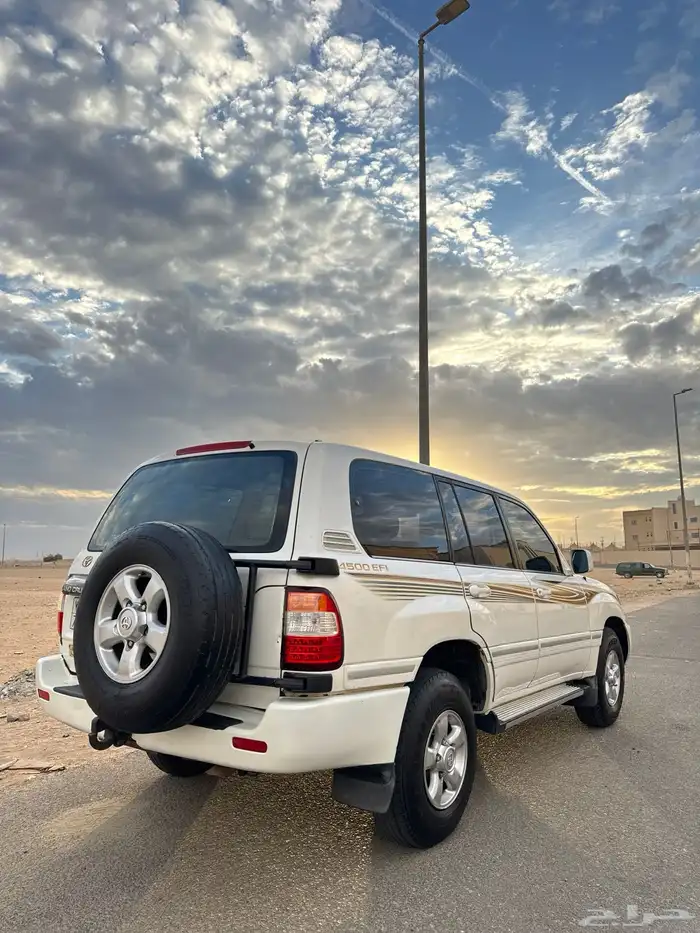 جيب لاند كروزر 2