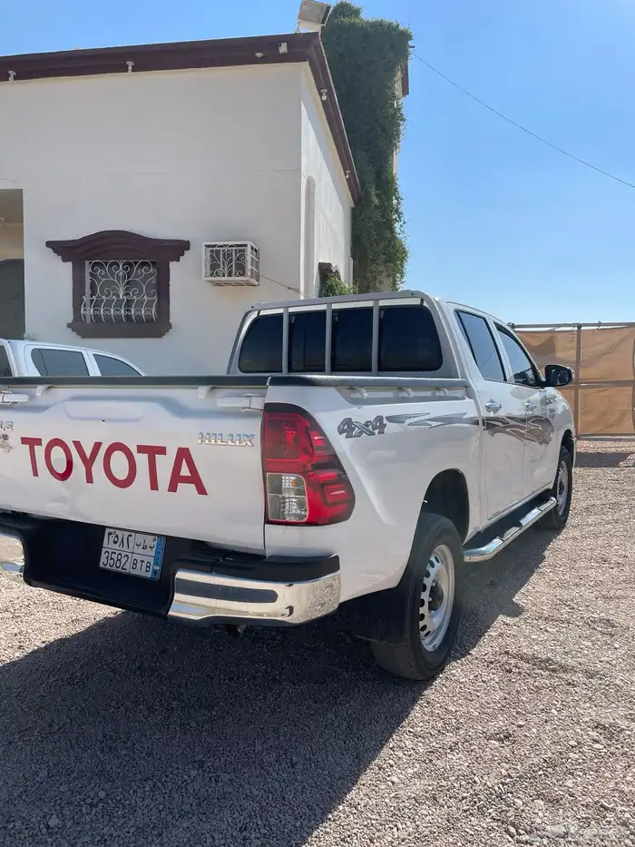 هايلوكس 2023 سلق للبيع 2