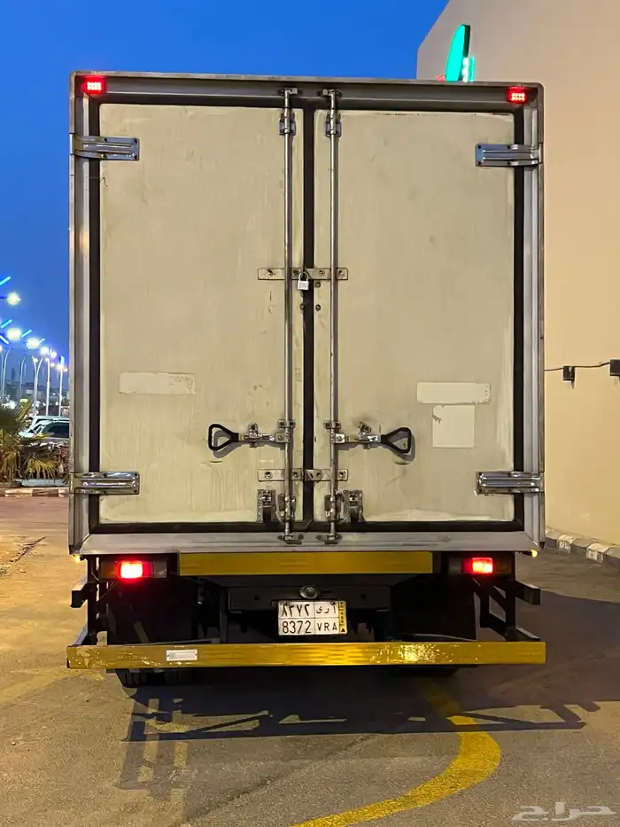 دينا متسوبيشي فوزو اسندر 2022 4