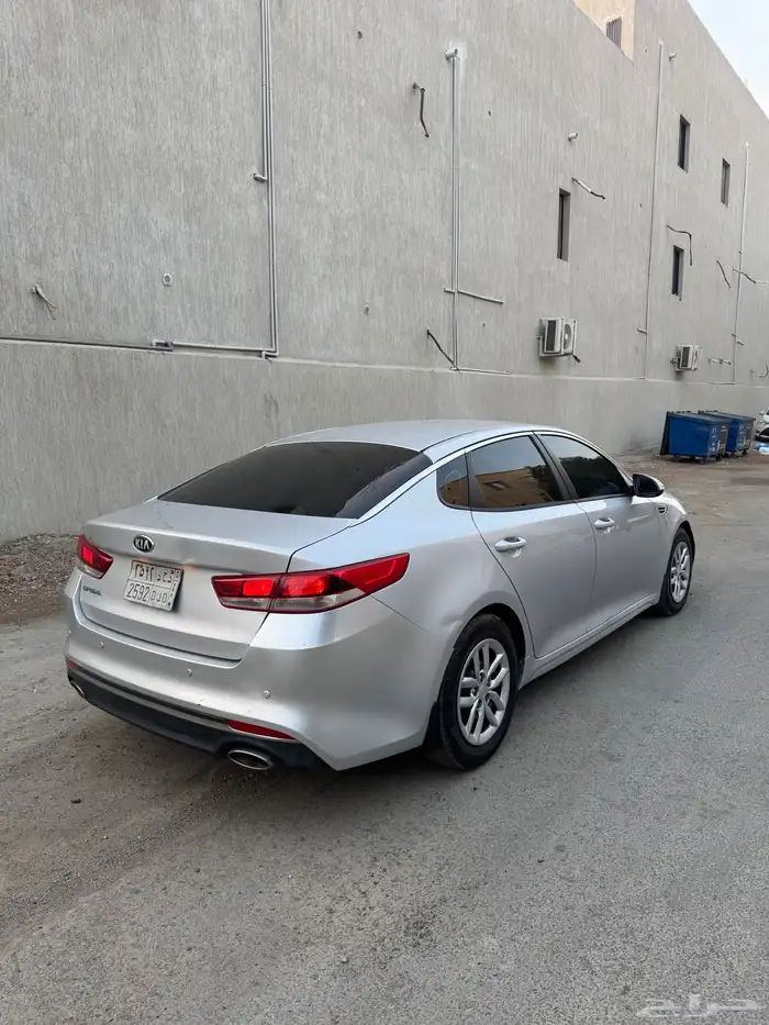 كيا اوبتيما 18 للبيع 10