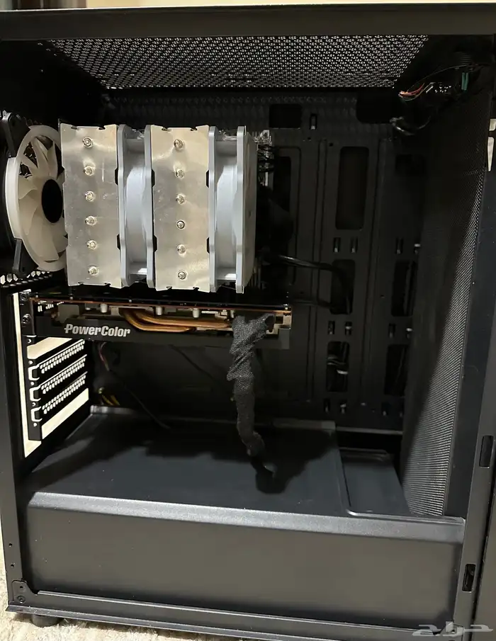 للبيع PC بكرت RX5700XT 9