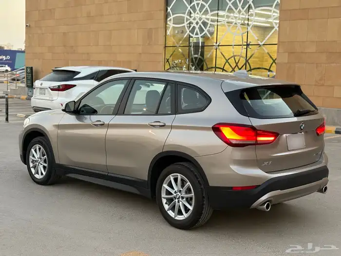 للبيع BMW X1 2022 وكاله 6