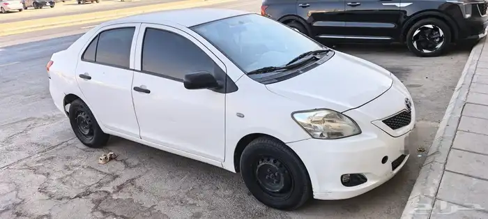 ياريس 2012 البيع 18