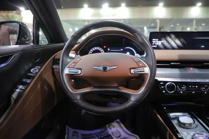 جينسس G80 برستيج 2024 الوكيل الناغي ضمان وصيانه شبه جديد 13