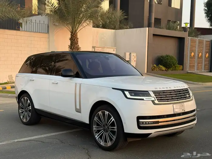 رنج روفر اوتوبيغرافي 2022 - على الضمان 1