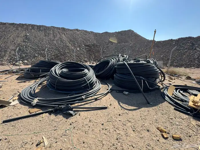 كرفانات للبيع  كونتيرنات  كيابل  سقالات  حديد   لوحة كهرباء 1