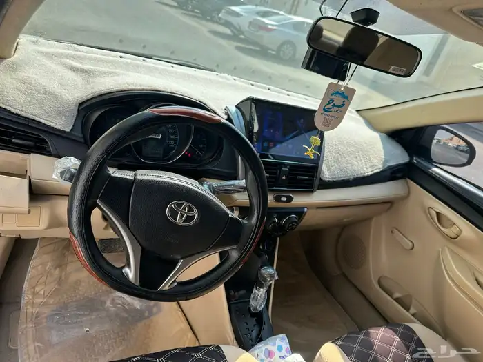 تويوتا يارس 2015 1