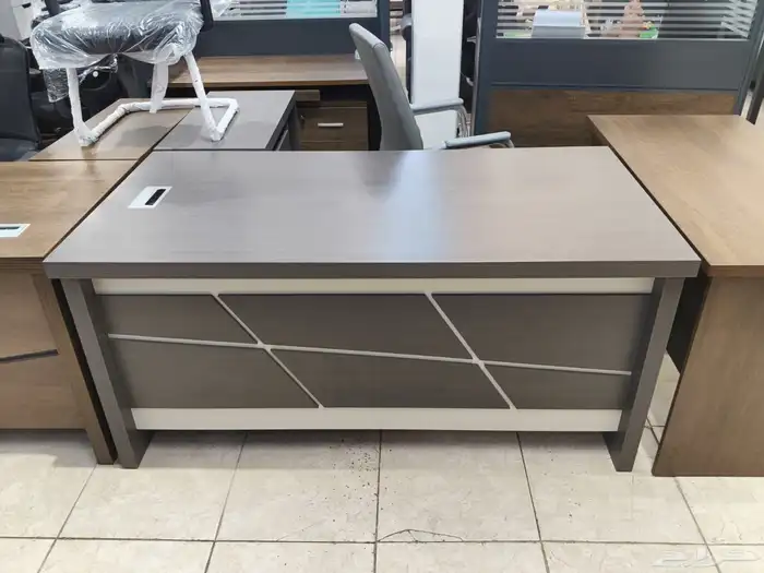 مكاتب دواليب كراسي 39