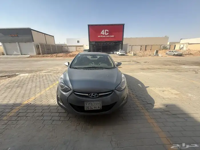 هيونداي إلنترا XLT موديل 2013 نظيفه 18