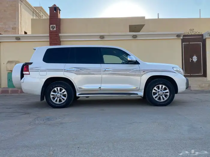 جيب 2009 للبيع جكس ار 0