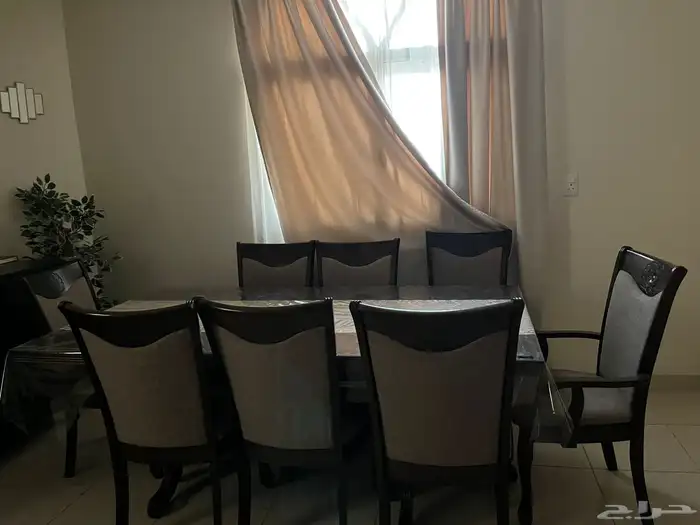 طاولة طعام للبيع 4
