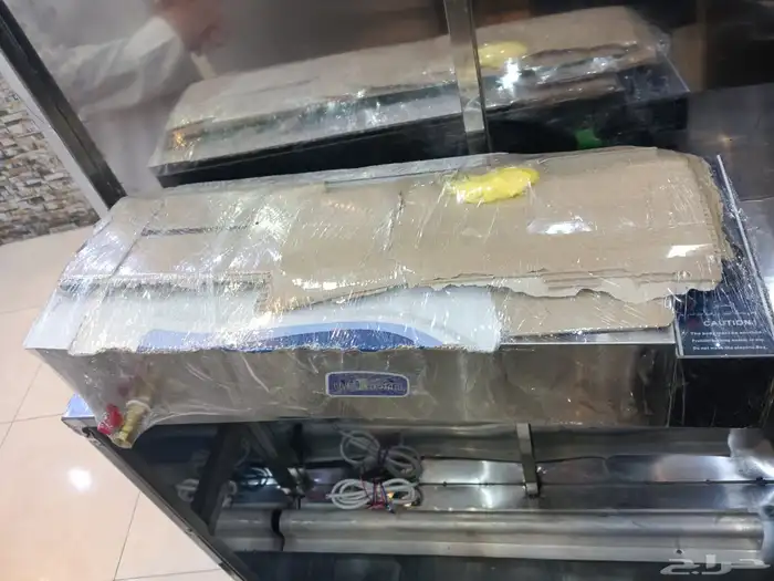 اغراض مطعم للبيع شواية وثلاجه وغاز وشاورما ع الفحم 4