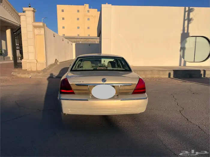 للبيع فورد ماركيز نظيف 2008 9